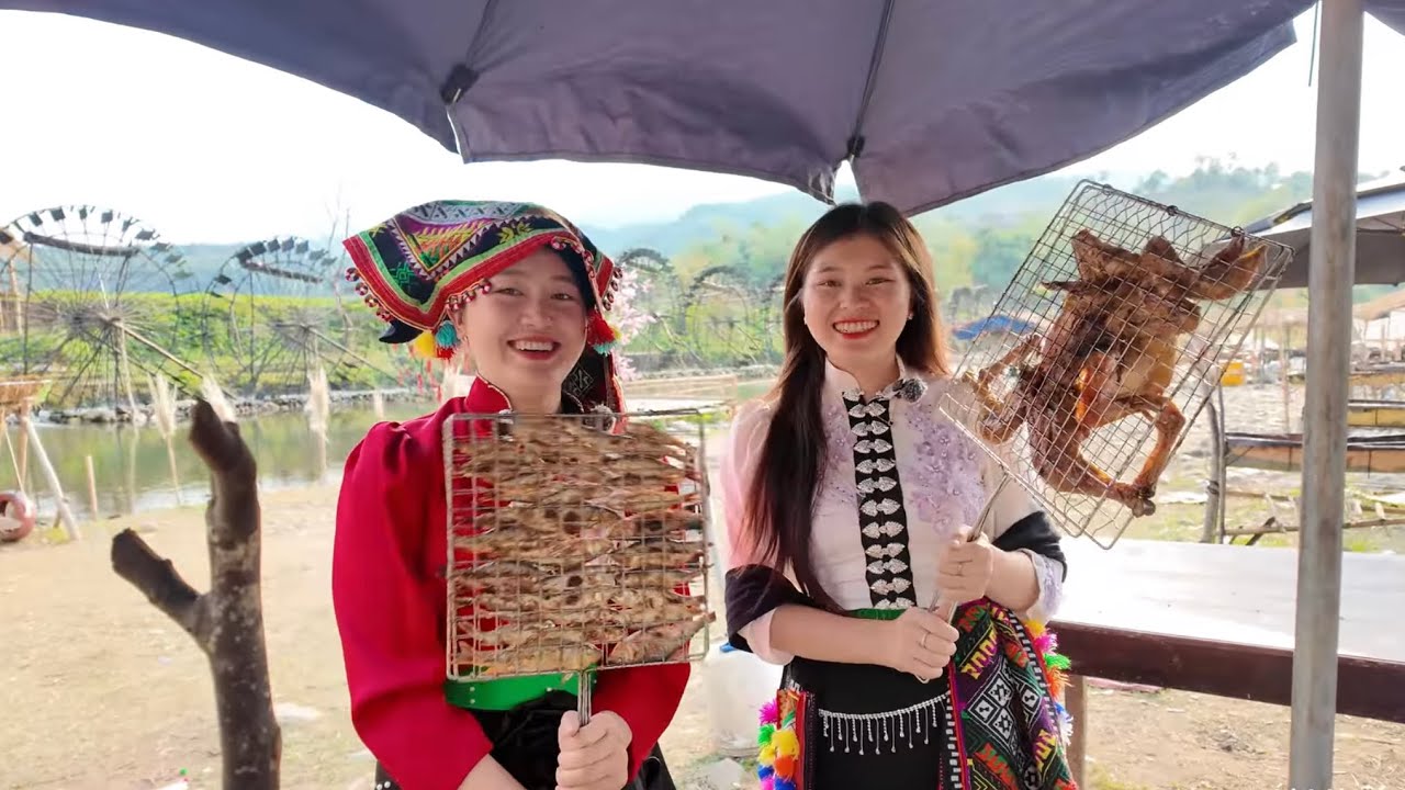 Pơ Ái Mí Lần Đầu Gặp Em Mỷ TV Cùng Mặc Váy Thái Chèo Bè Ăn Gà Bản Và Được Nhận Làm Dâu Người Thái 