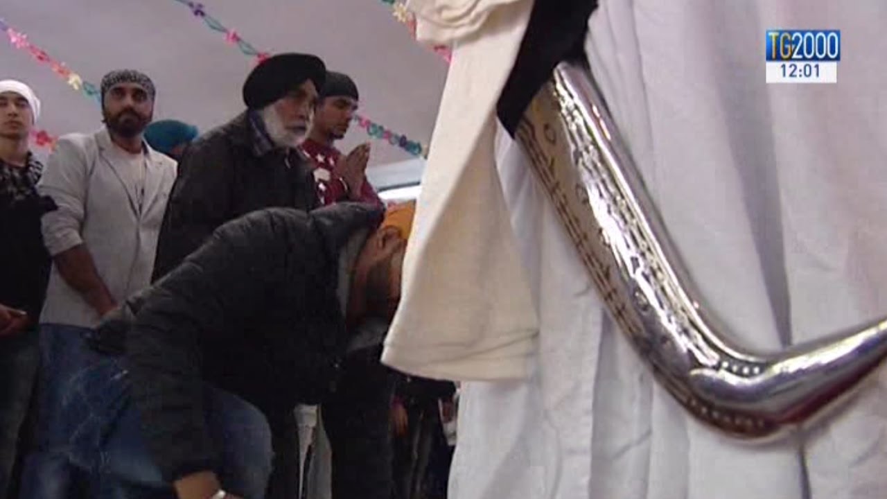 Cassazione condanna indiano sikh che voleva circolare con coltello sacro