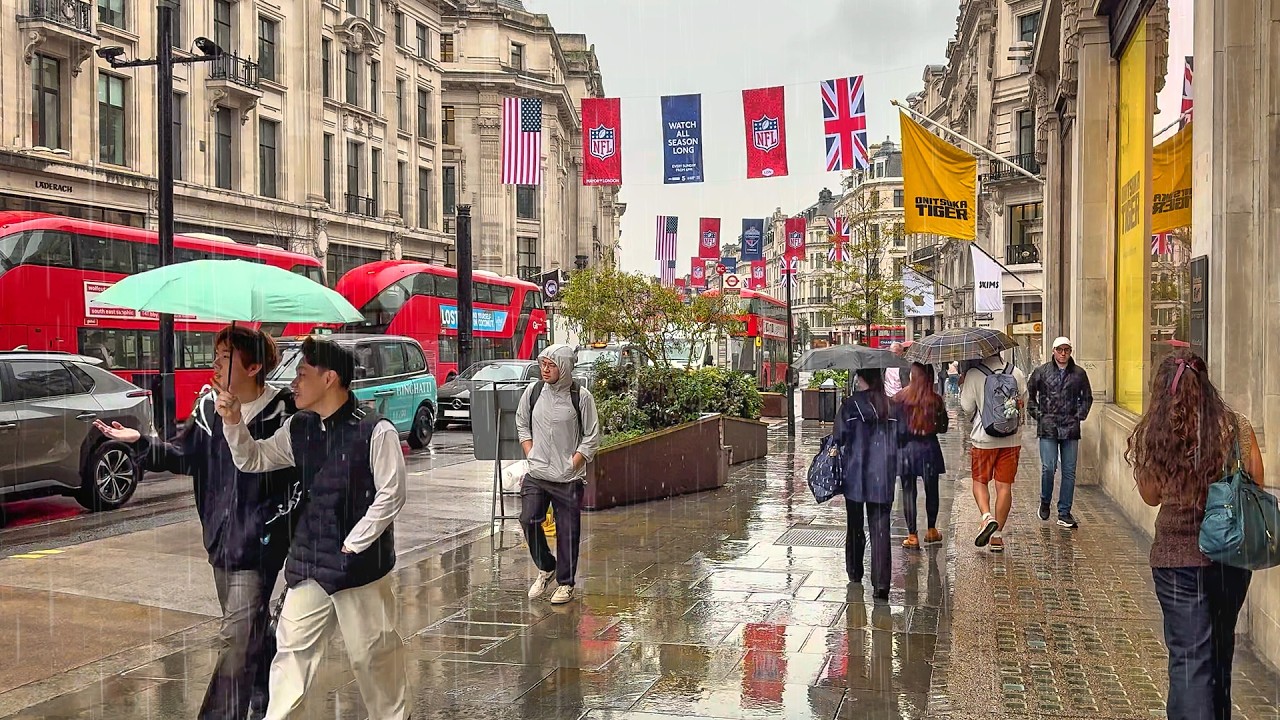 A Rainy October Day in London ☔️ Wet West End City Centre Streets Walk 2026 | 4K HDR