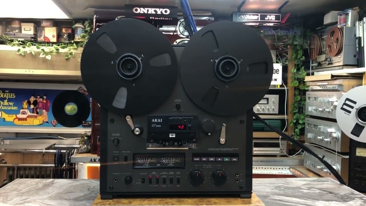 AKAI GX 625