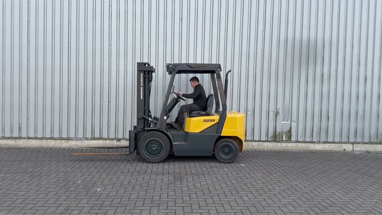 Doosan D25S-3 Diesel heftruck