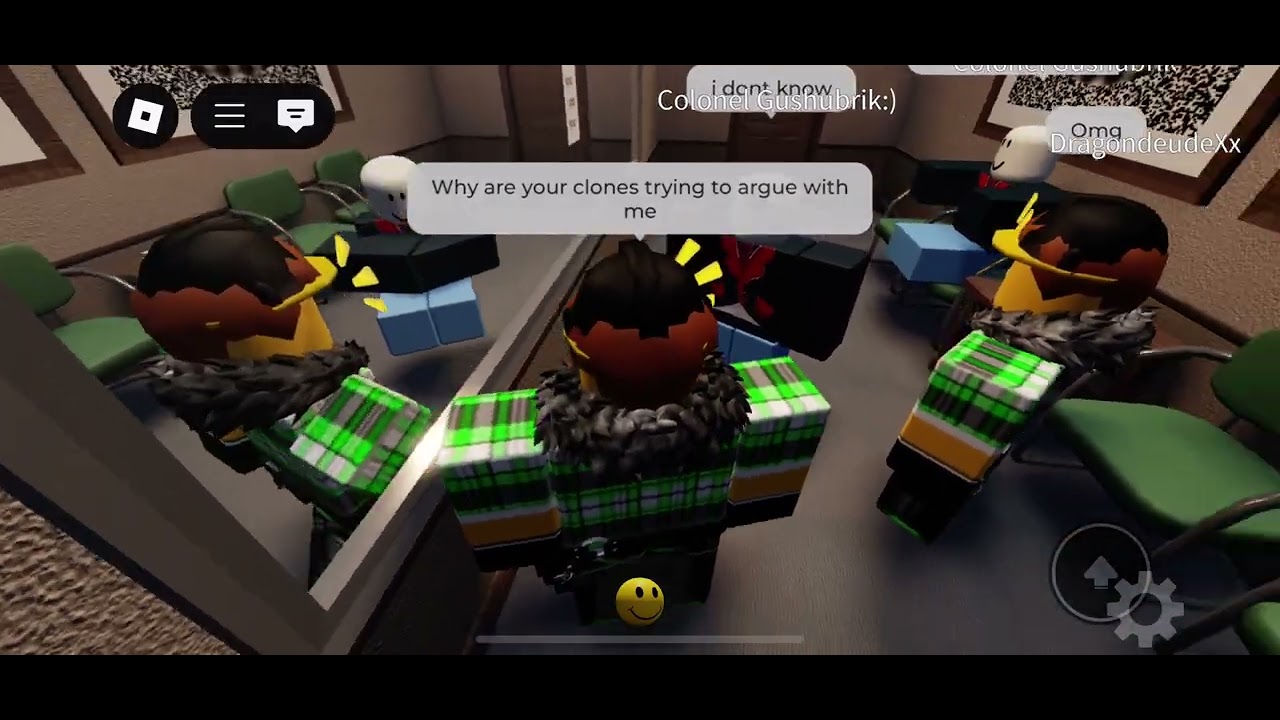 Me playing with a friend in a game where we started to argue with clones of us ^u^