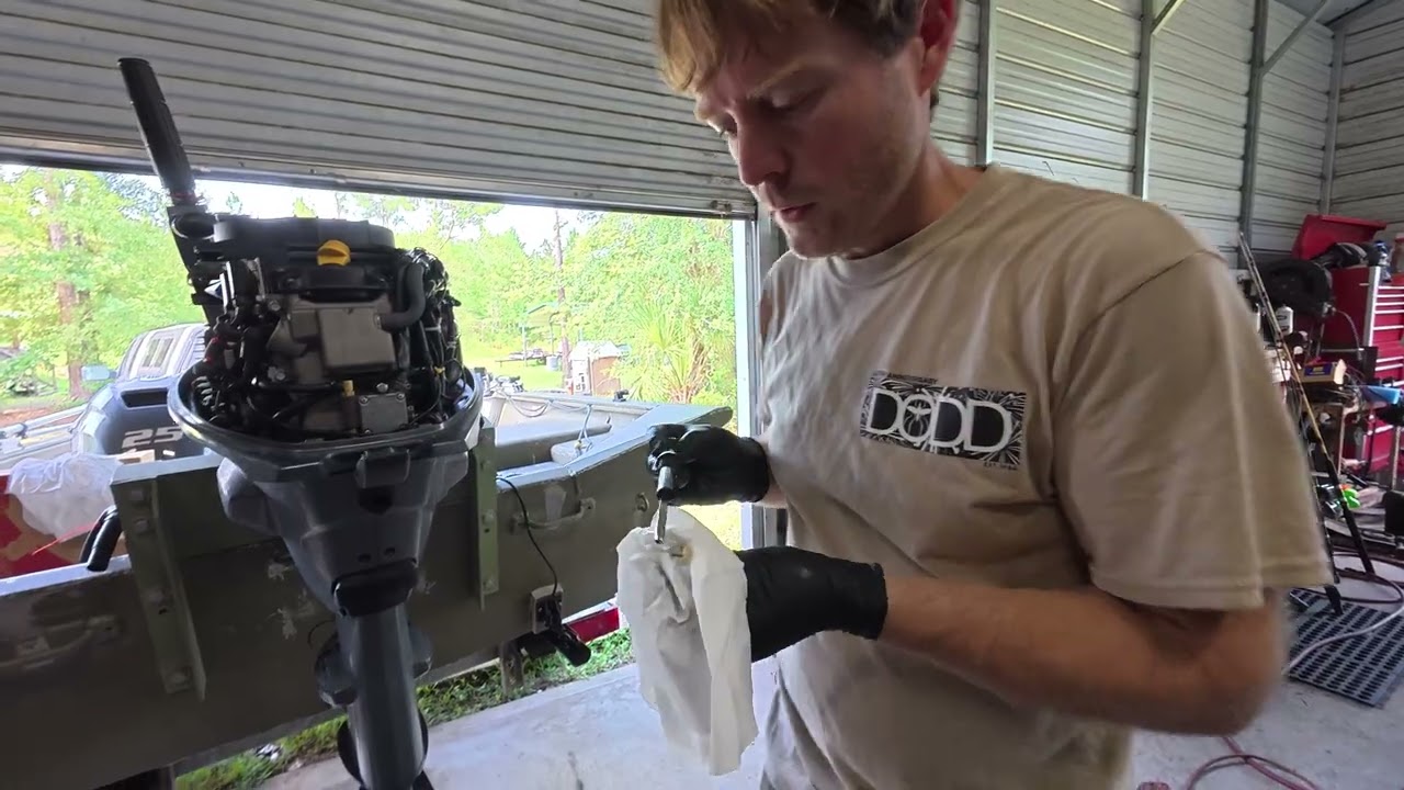Jon Boat Maintenance Day 25HP Yamaha Tune Up