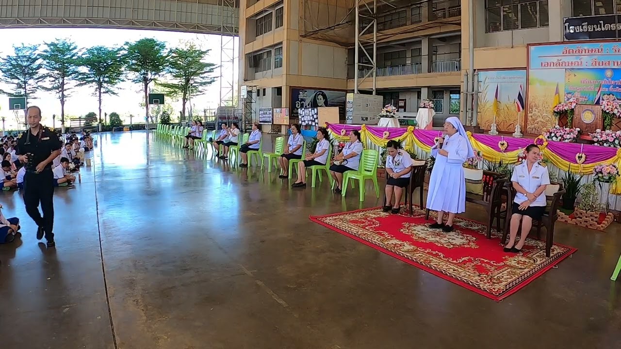 ผู้อำนวยการให้โอวาทพิธีอำลาและงานเกษียณ ปีการศึกษา 2568