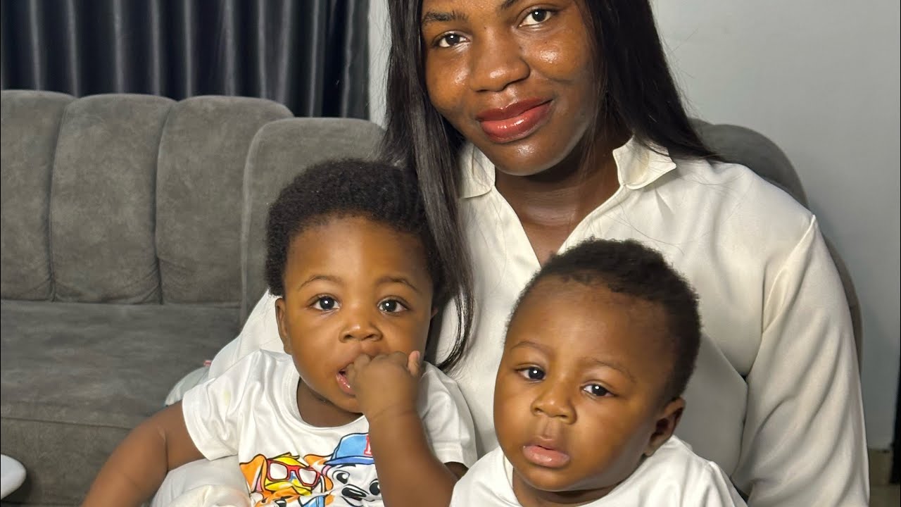 A DAY In MY LIFE AS A TWIN MUM