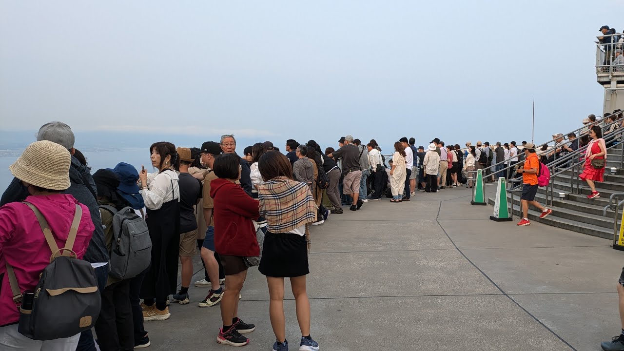 【カッツマングローブ】函館山展望台の様子 ✨✨ 2024年7月11日 A