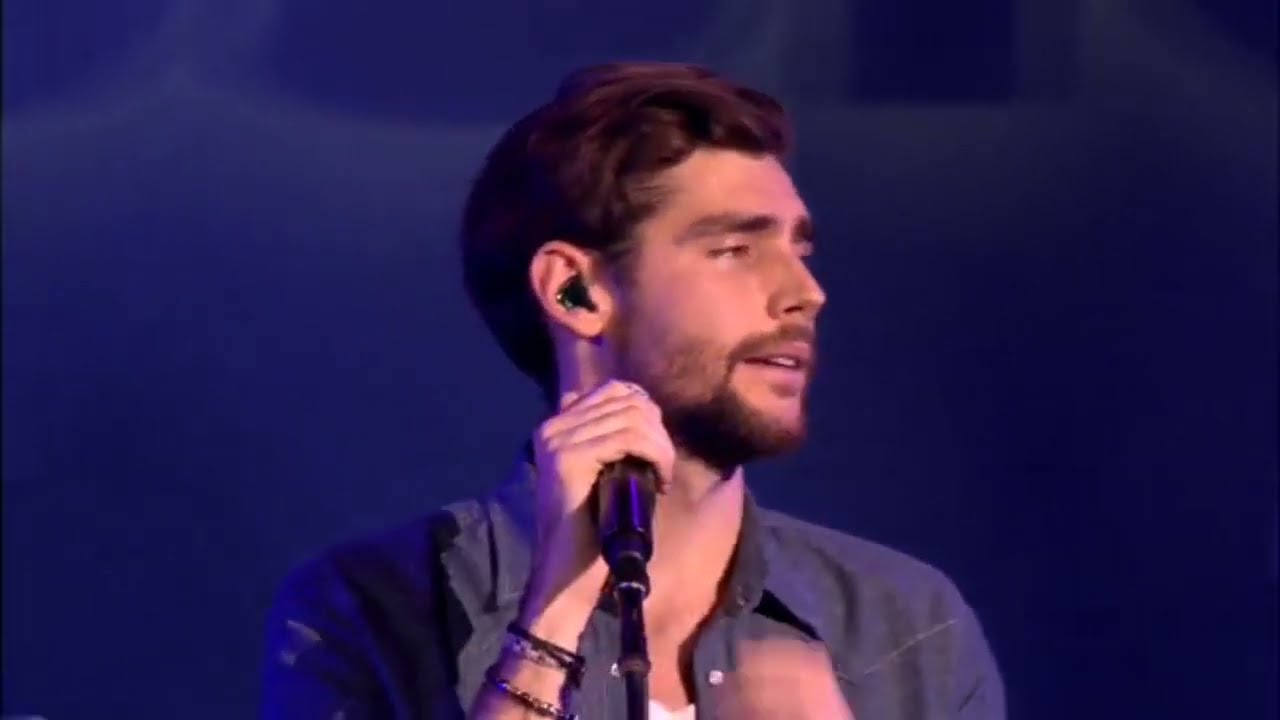 Alvaro Soler - Lucia (Live) Baloise Session 2016