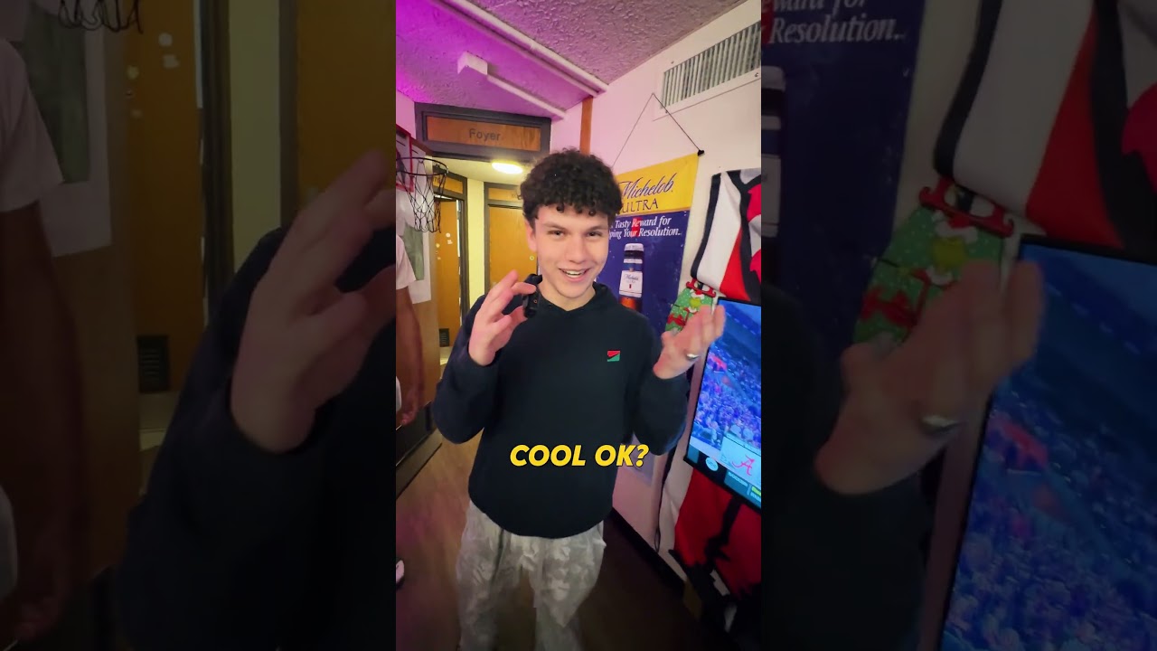 Экскурсия по общежитию для студентов 😳
