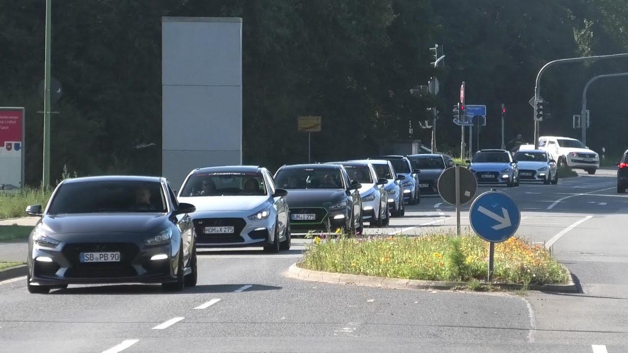 25+ Hyundai i30N & i30N Fastback at a Meet! Accelerations, Crackles & Sounds!