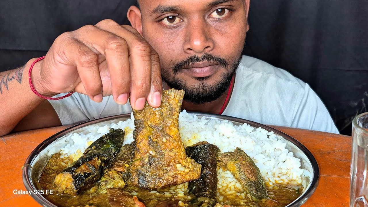 Eating Spicy Fish Curry With Rice #odiavlog #foodie #fullvideo #mukbang #indianfood