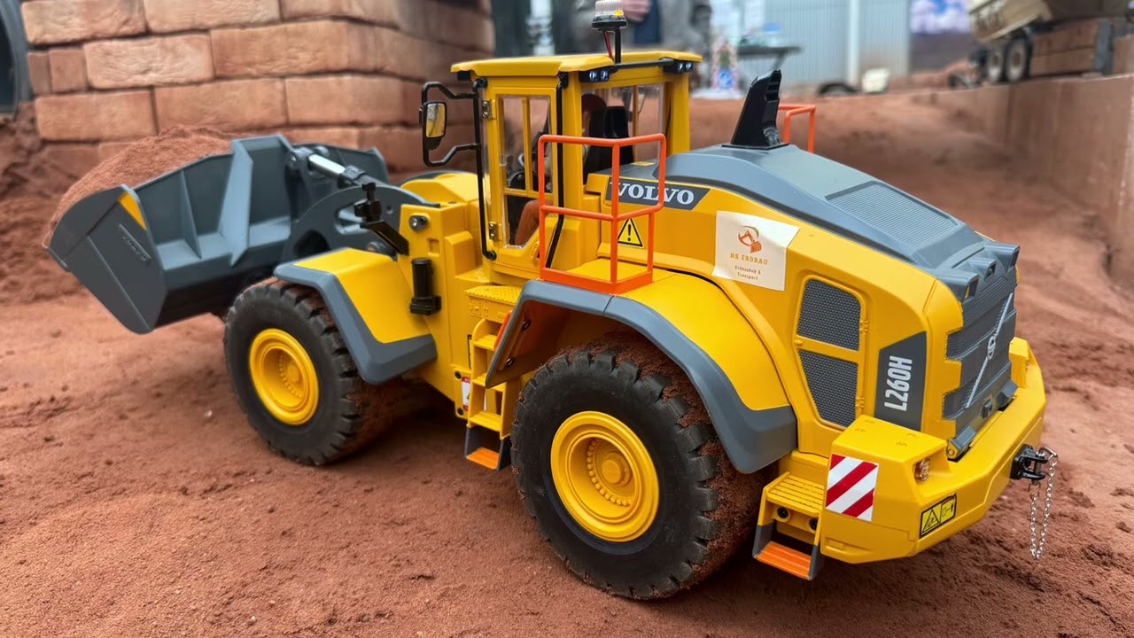 Rc stunning with lots of Construction machinery at ConstructionWorld Herschweiler-Pettersheim