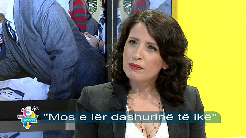 Takimi i pasdites - Libri 'Mos e l&euml;r dashurin&euml; t&euml; ik&euml;'! (13 n&euml;ntor 2013)