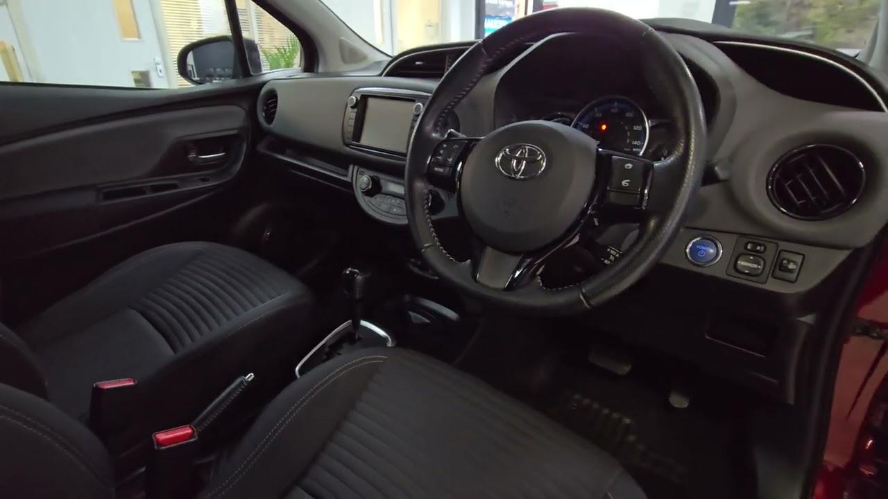 Toyota Yaris 1.5 VVT-h Design E CVT Walkaround