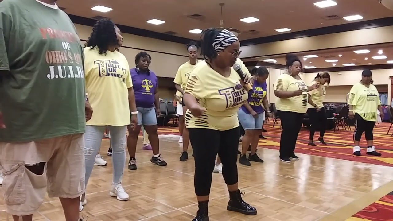 SOSU SHE READY LINE DANCE creator Darri Lady D Thomas