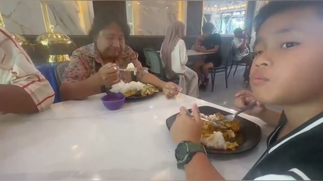 Sekitar perjalananan percutian keluarga ke Sabah//mukbang makanan