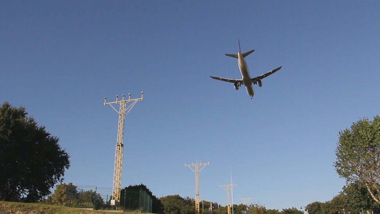 Istanbul Ataturk Airport - Time Lapse runway 05 Landings [HD]