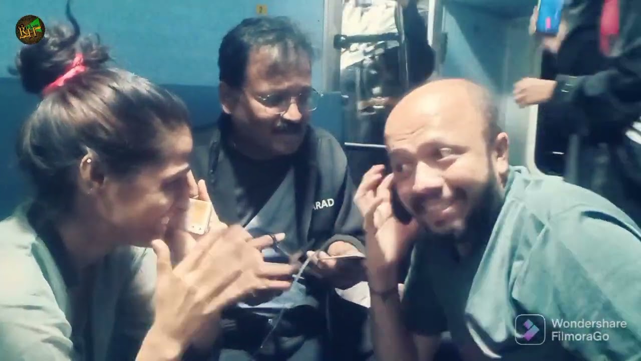selecting value card or Headphone l comedy RH films