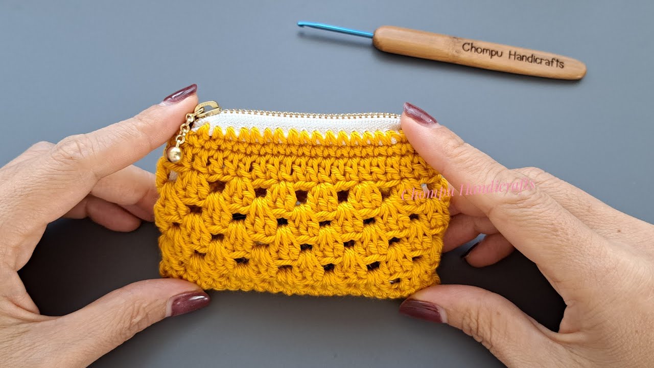 Easy DIY crochet mini coins purse. Step by Step.