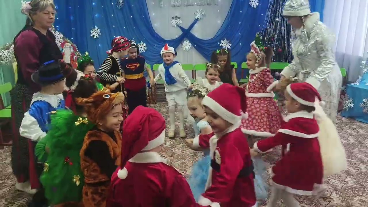 Новогодний утренник в детском саду