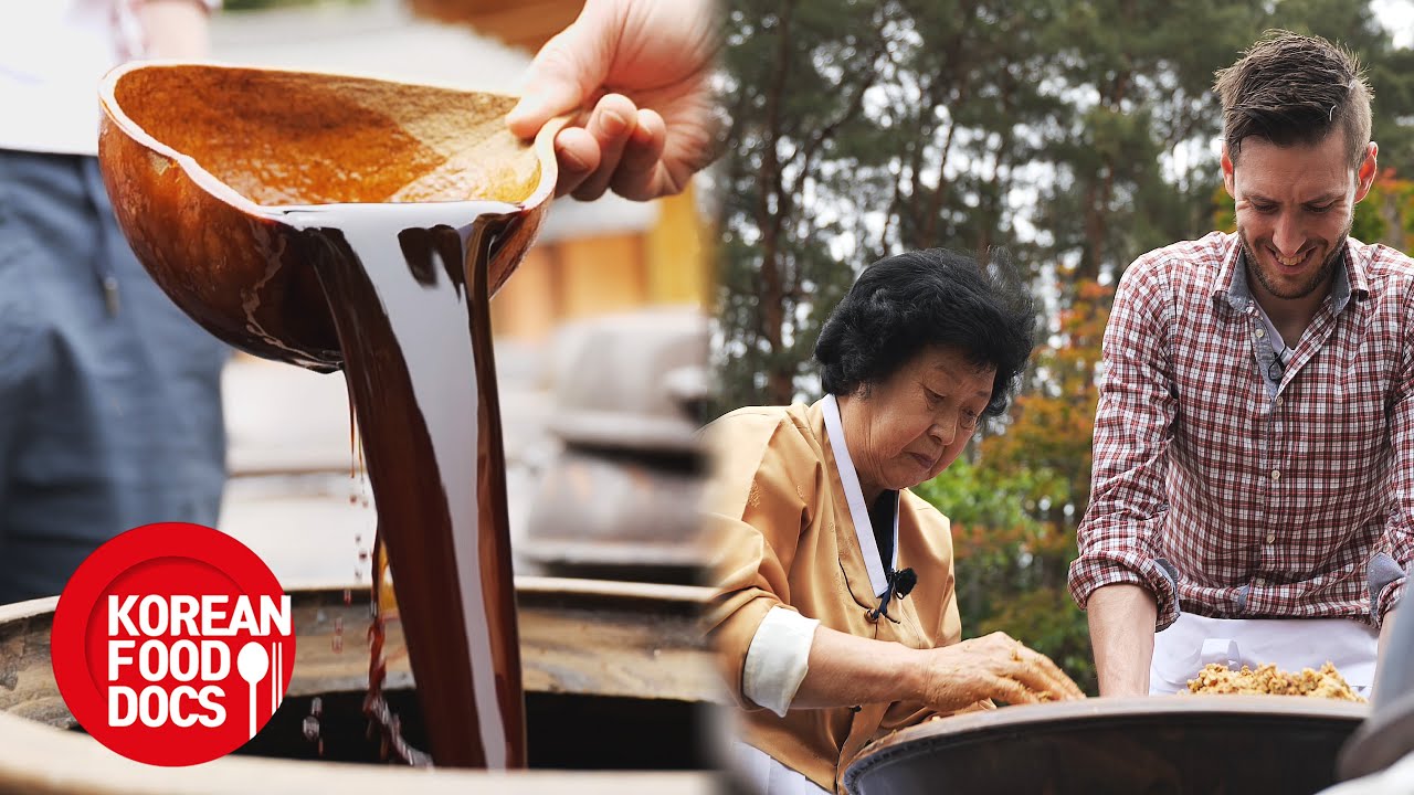 370년 지켜온 장맛! 기순도 명인의 장 가르기 [Making Korean traditional soybean paste by kisundo]