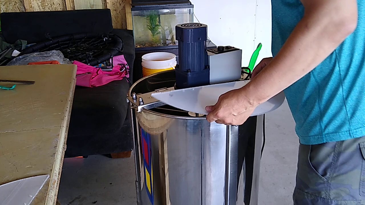 Vingli honey extractor assembly and first test