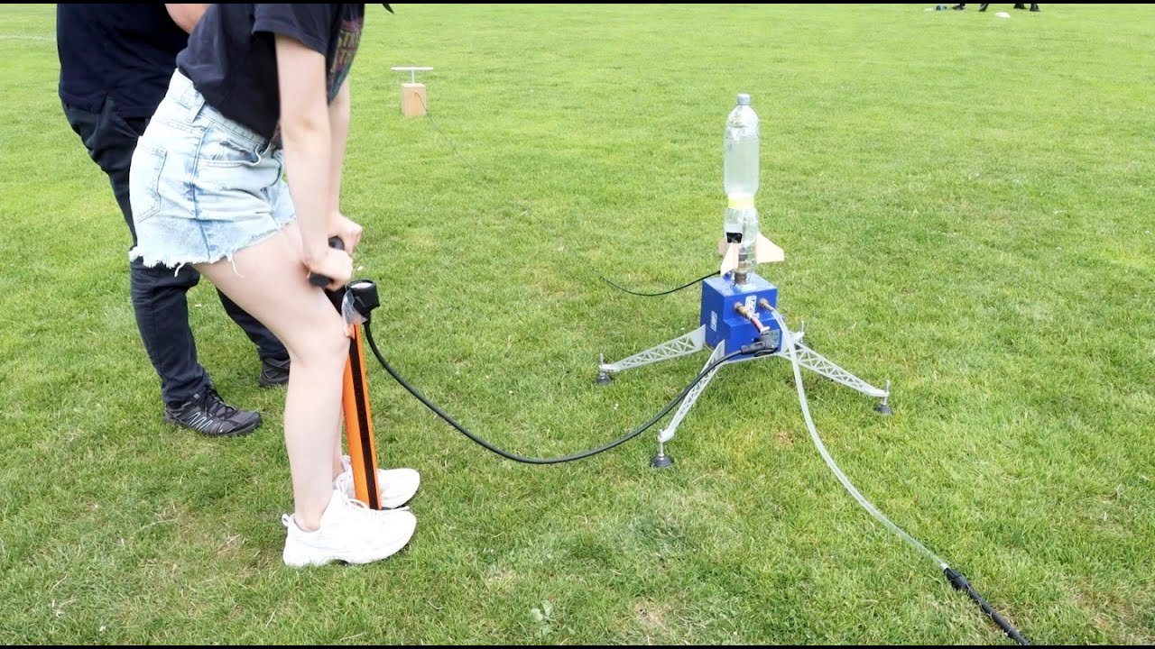 Réconcilier les enfants avec la science - Créer et lancer des fusées