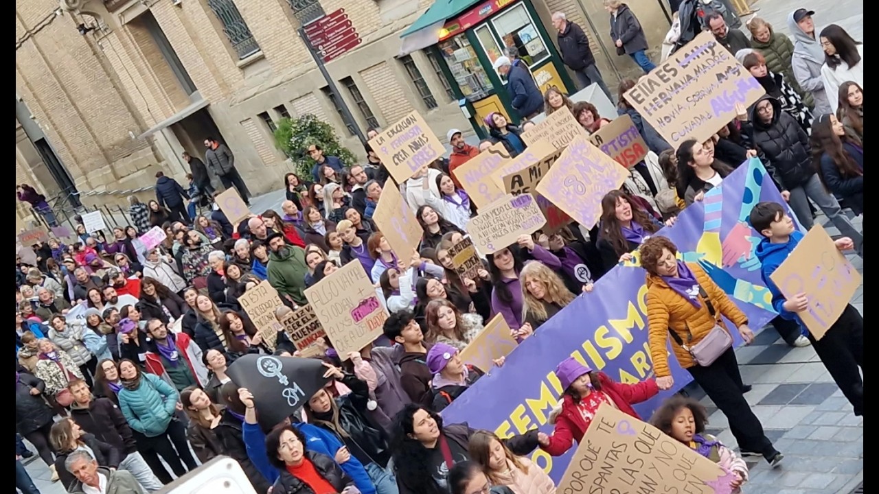 Las calles de Huesca se llenan de reivindicación feminista en el 8M