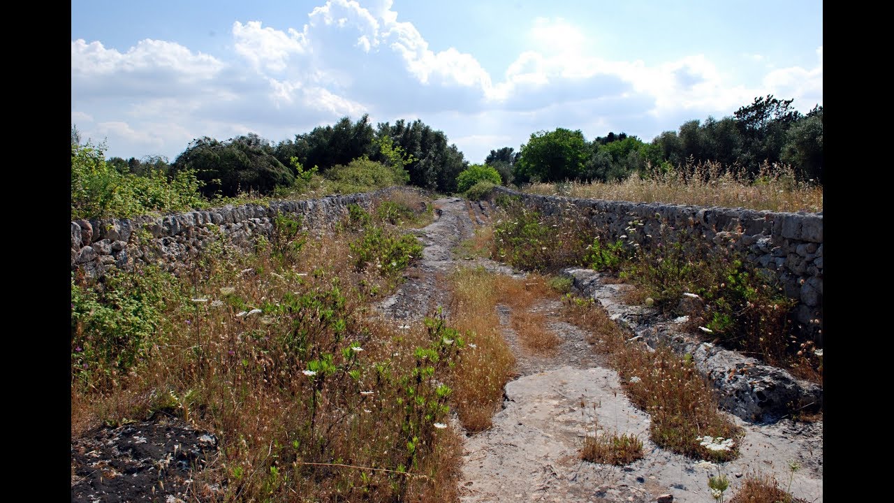 Stadt Cannole - Die Alte R&ouml;mische Stra&szlig;e und Die Masseria Torcito