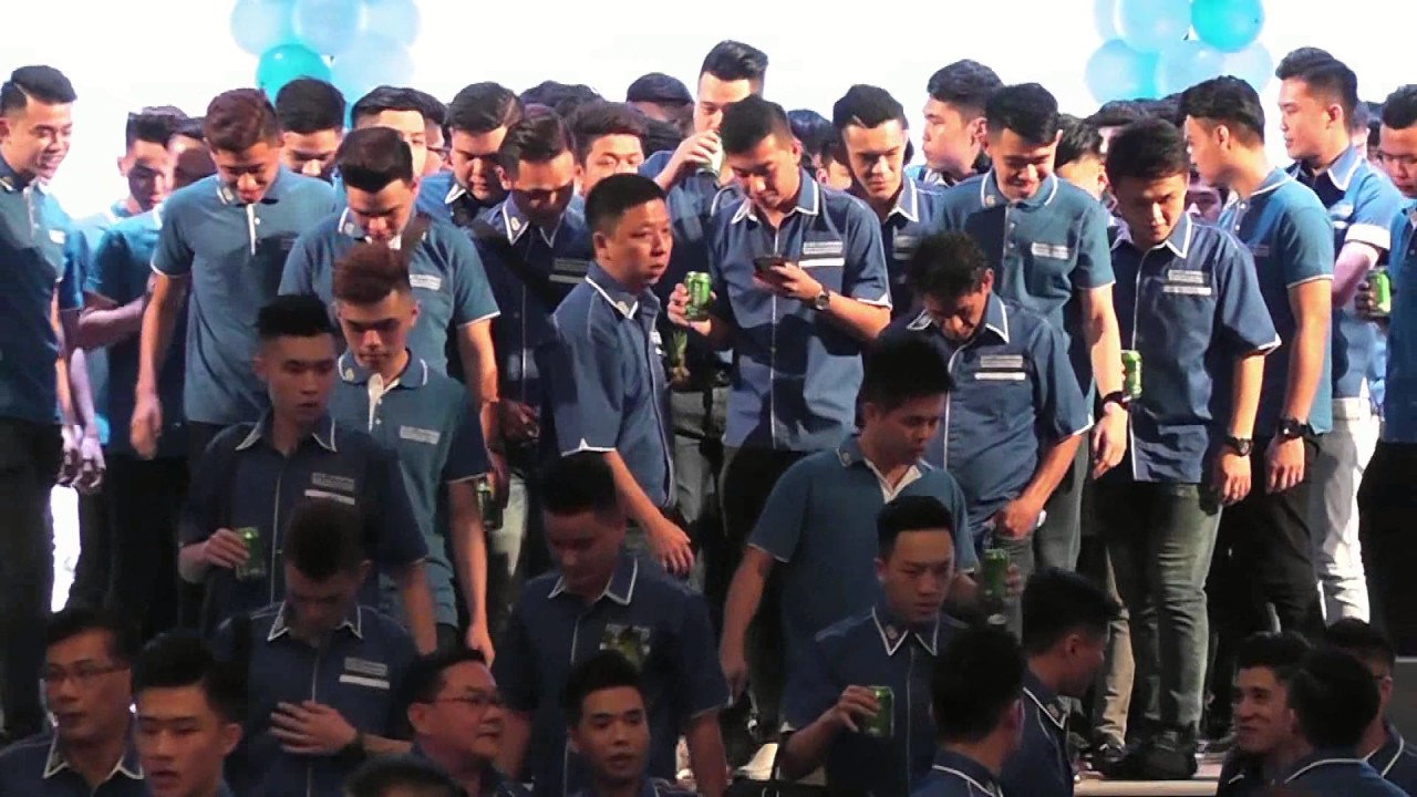 焦赖皇冠城工商休闲俱乐部成立4 周年纪念千人联欢晚宴 31122016 录影剪接 jonah foo 019-2238220