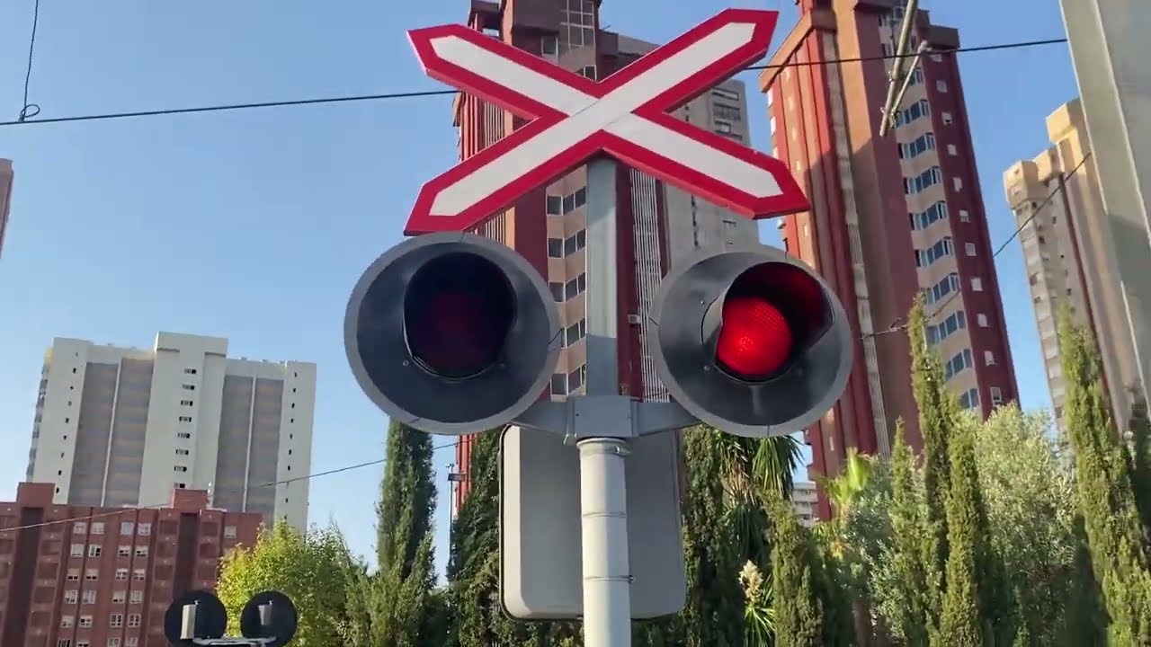 Cami Del Llandero Level Crossing (Valencian Community)