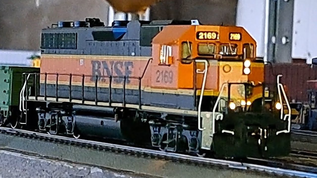 REVIEW VIDEO: RAPIDO TRAINS HO SCALE GP38!