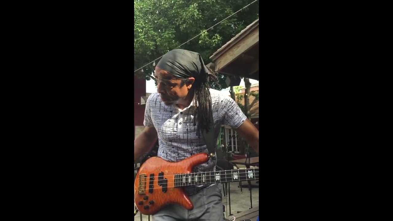 Doug Wimbish Impromptu Bass Solo + Techniques - Nassau, Bahamas