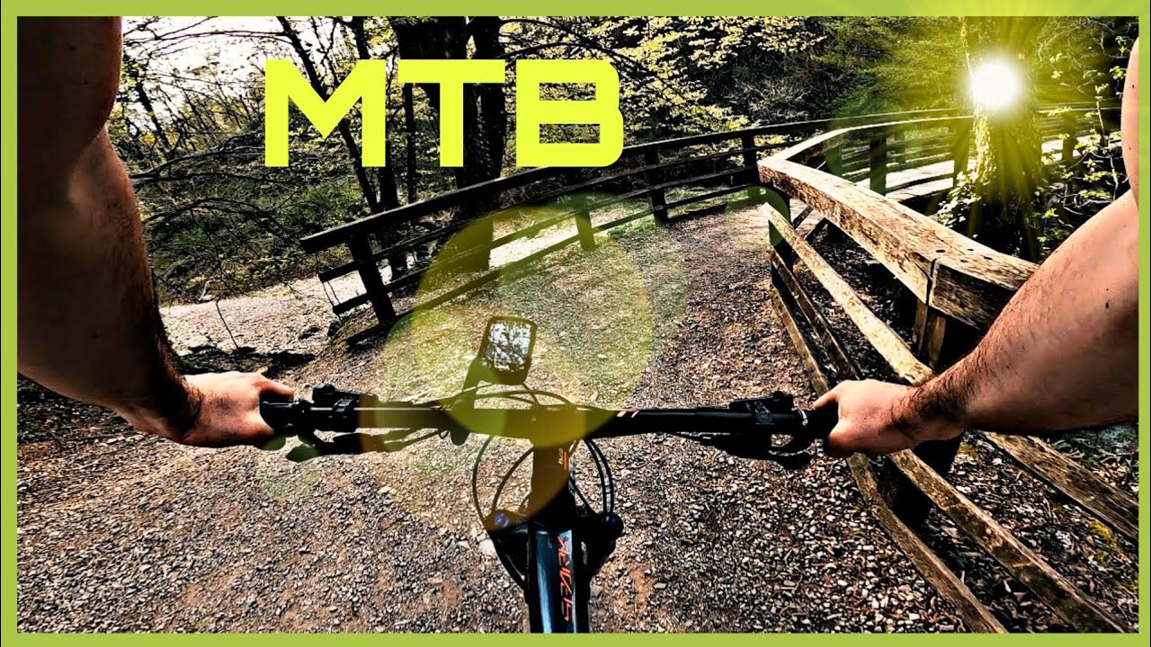 MTB Gravel Road Descent, Scott Spark 940