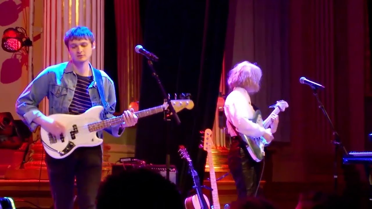 Fenne Lily - Hypochondriac - Live at Nalen, Stockholm, April 7, 2022
