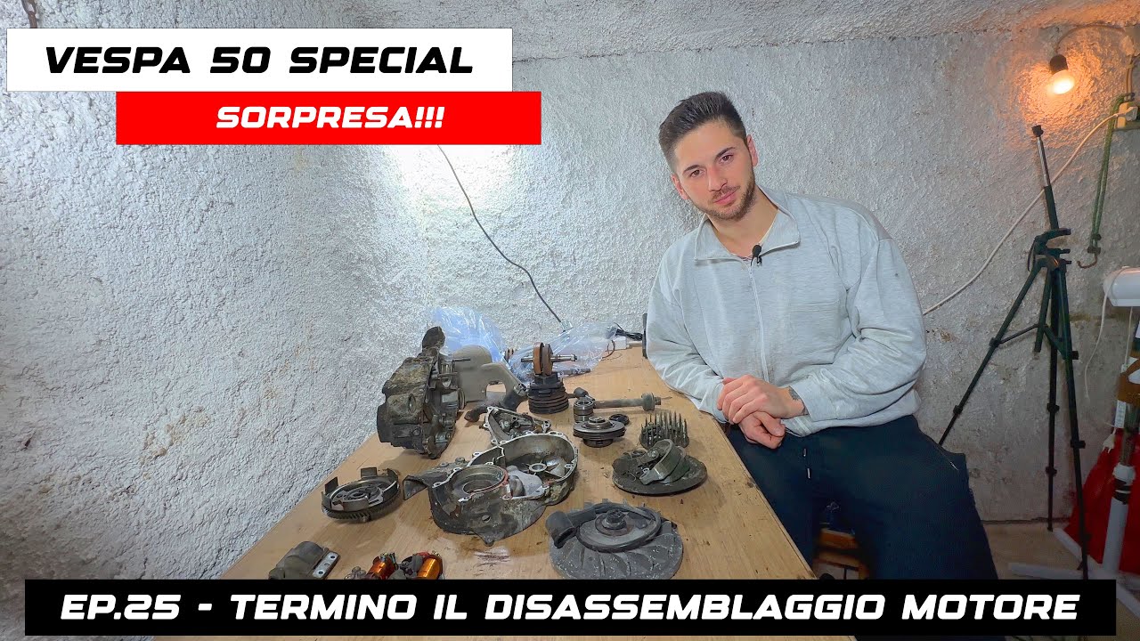 BABBO NATALE E' GIA' ARRIVATO!! Restauro Vespa 50 Special - Terminiamo il disassemblaggio motore