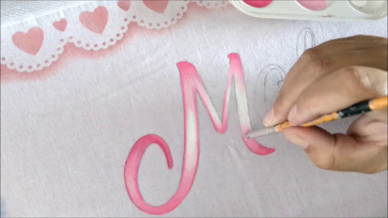 Pintando nome em fraldas - fraldas estilotex