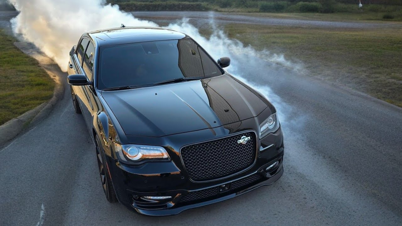 2023 Chrysler 300C 6.4L INSANE PULLS | USING LAUNCH CONTROL | FASTER THAN A HELLCAT?!