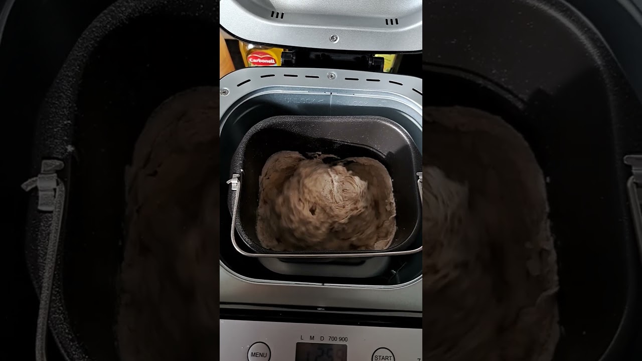 De Thuisbakker dit is het proces van deeg tot dat het brood gaat worden 4-7-2023