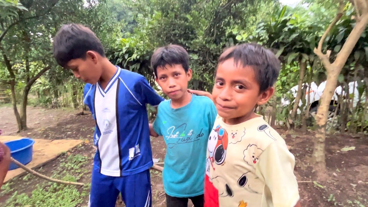 CUCUY Y HASCUBIS LAMENTAN que su amigo BUYA este PASANDO HAMBRE.