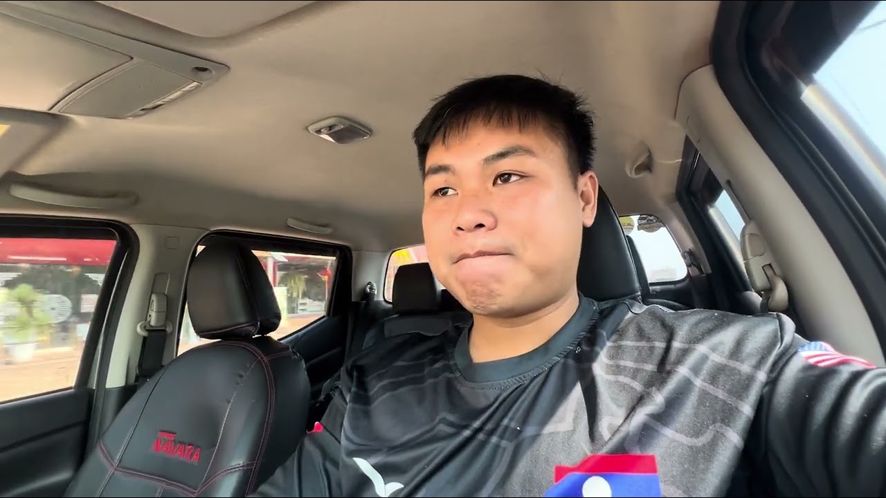 แผนแตกเดินทางขึ้นมาเวียงจันทน์เสียเปล่ากลับล้องซานดีกว่าครับ ￼