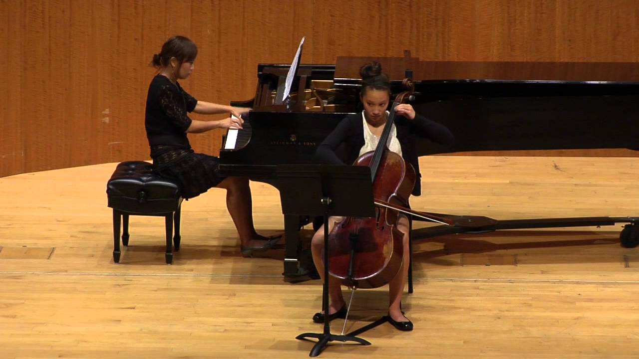 Isabelle Fromme Performs David Popper's 