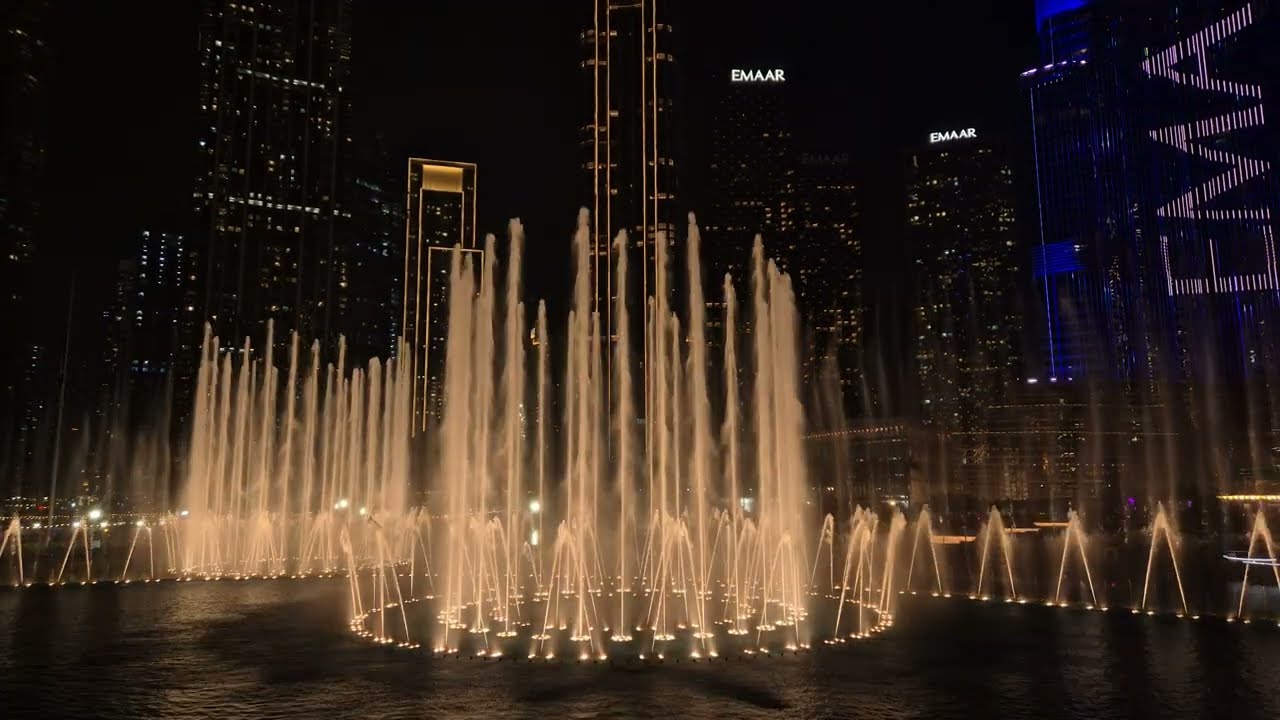 The Dubai Fountain - All Night Long (No Fog)