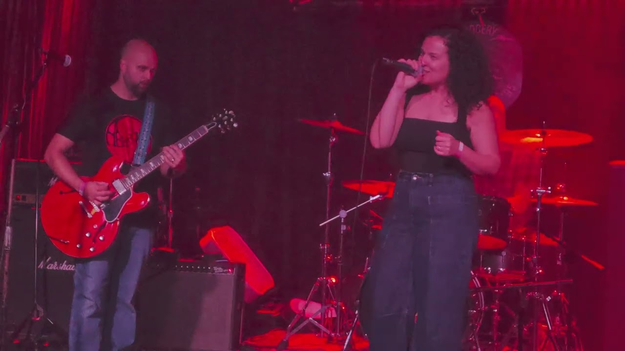blue rumor, live