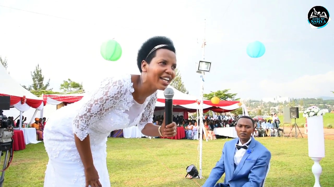Mbega byiza ! UBUKWE BW' umuhanzi OLIVA Imana yavuzeho igihe kinini BWARANZWE N' UDUSHYA GUSA GUSA