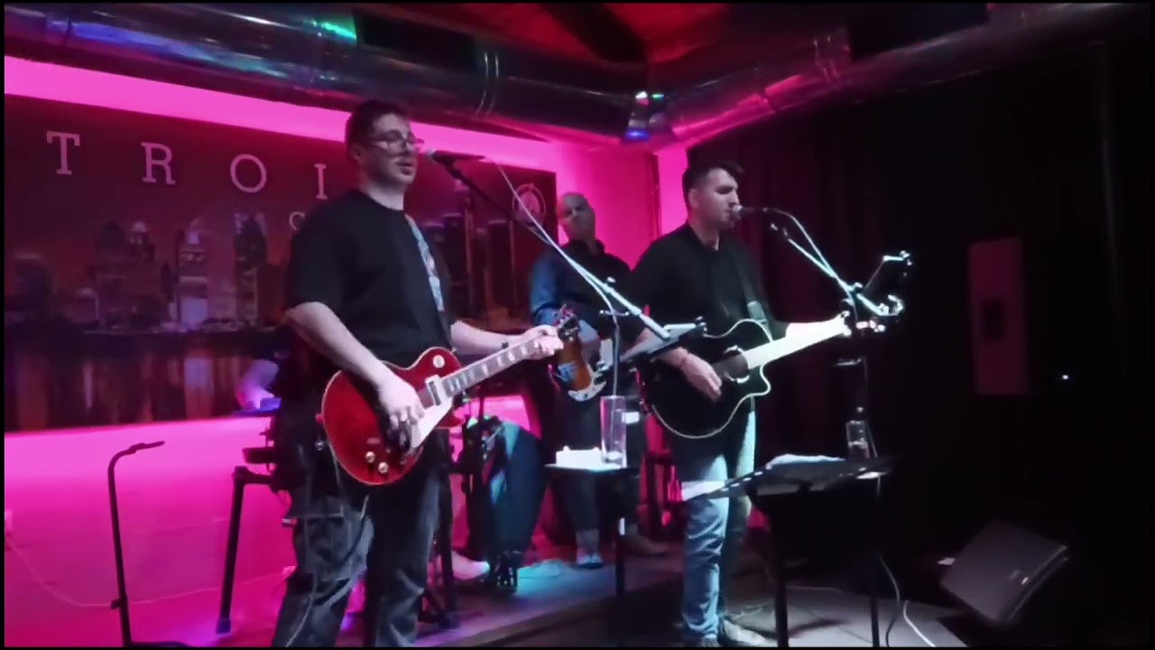 Αδρεναλίνη -  Ξύλινα Σπαθιά | Live Cover