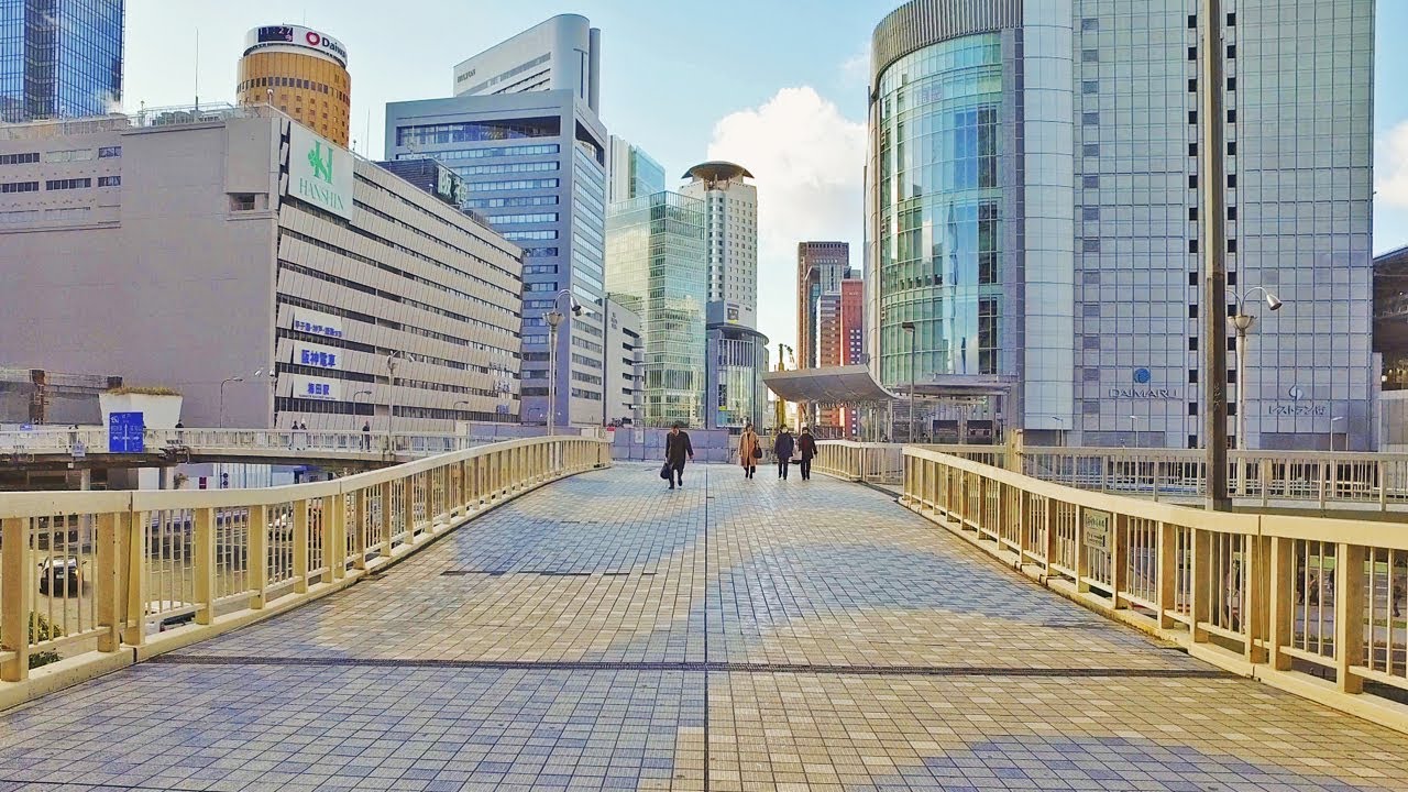 建設ラッシュ？再開発中の大阪梅田駅周辺の様子 - 4K UHD