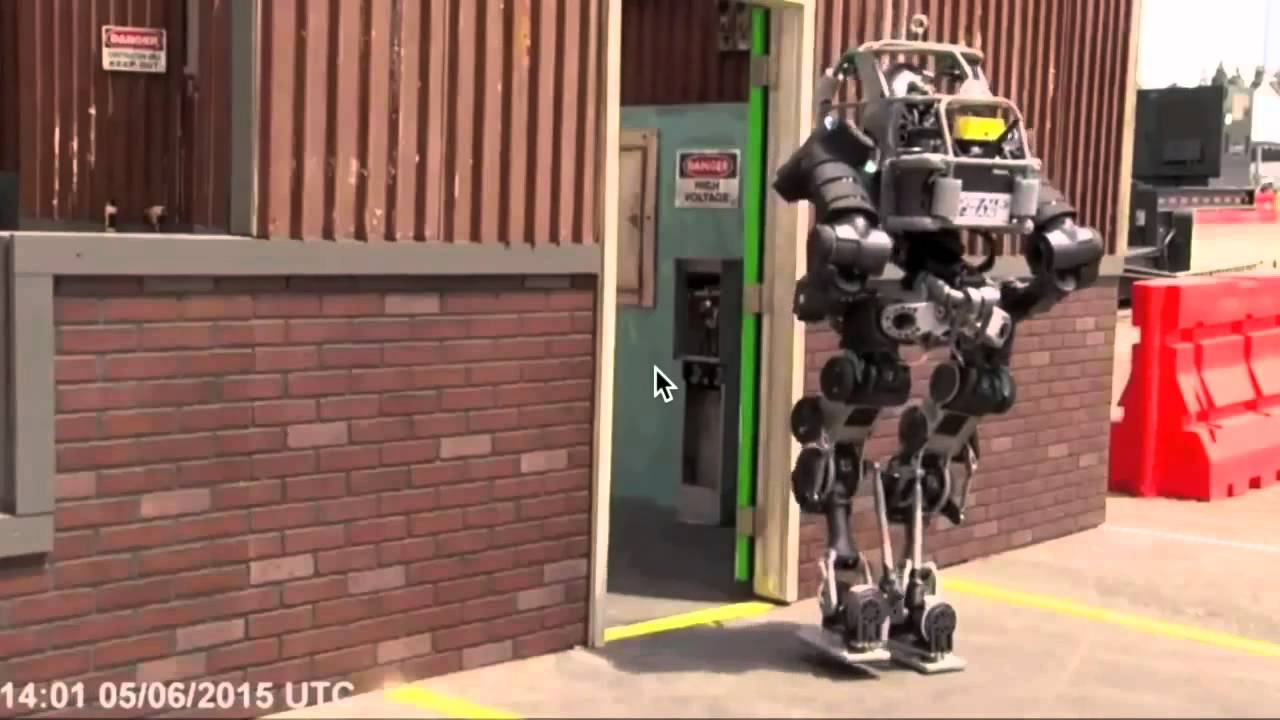 Robots Vs WWE