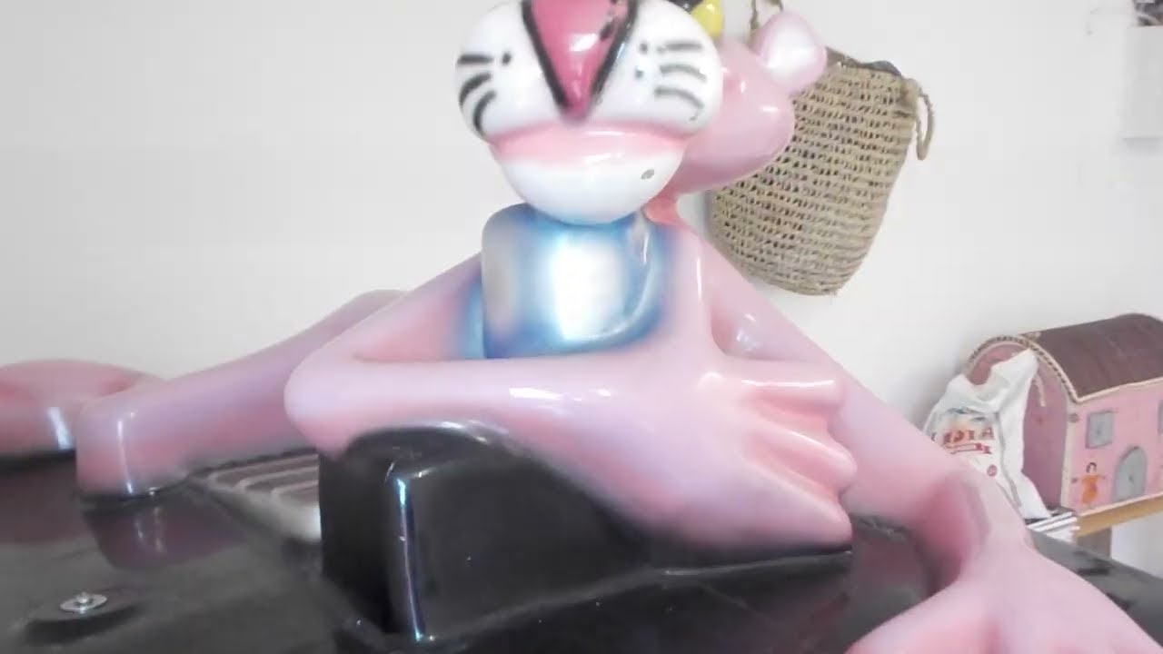 Jolly Roger The Pink Panther kiddie ride