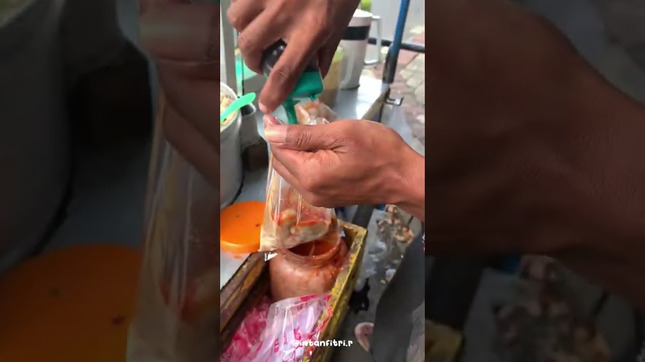 Kulineran di sekitar Kampus ITS cuma habis 20ribuan ‼️