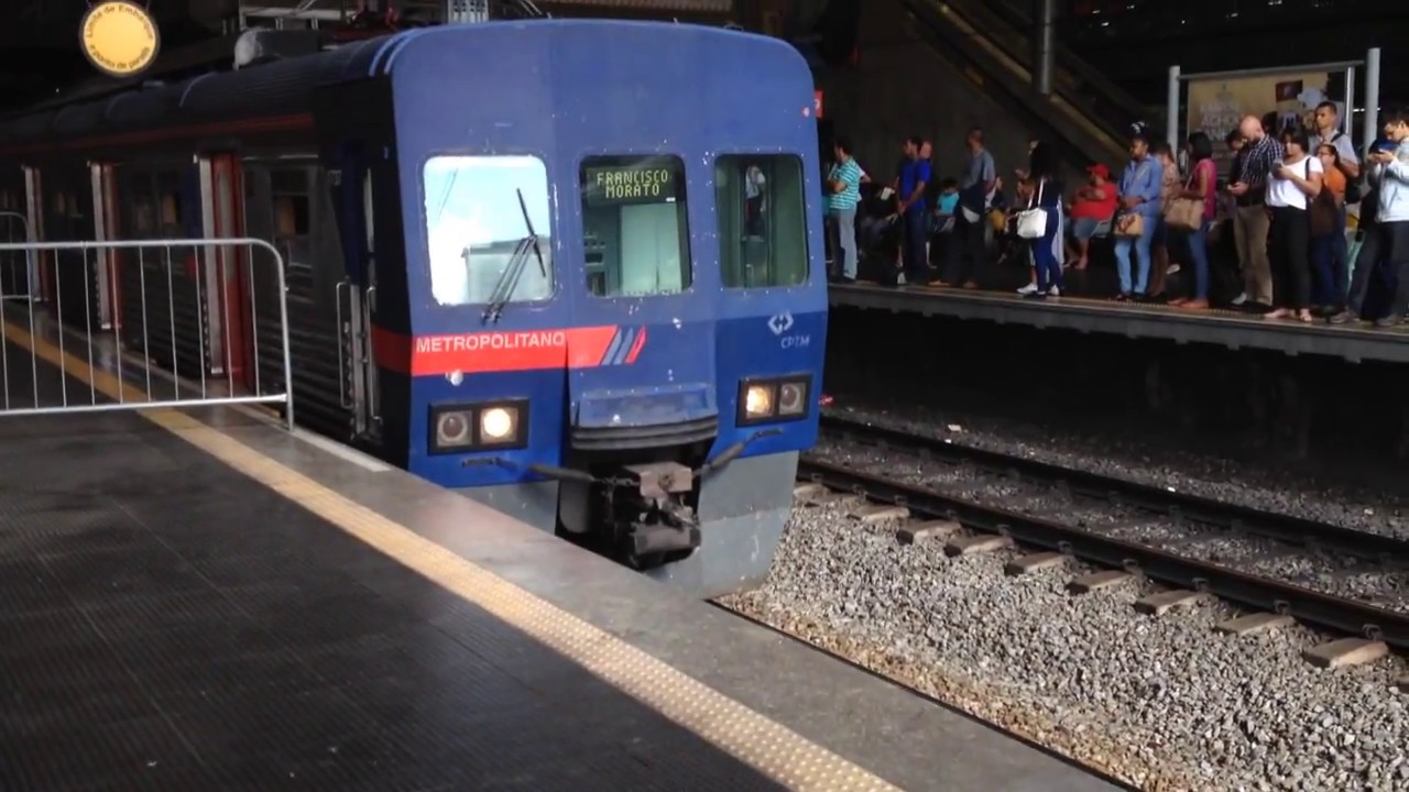 CPTM Trens na estação Palmeiras Barra Funda